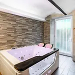 Zenora Loft Hot Tub & Arcade In Downtown Mulhouse